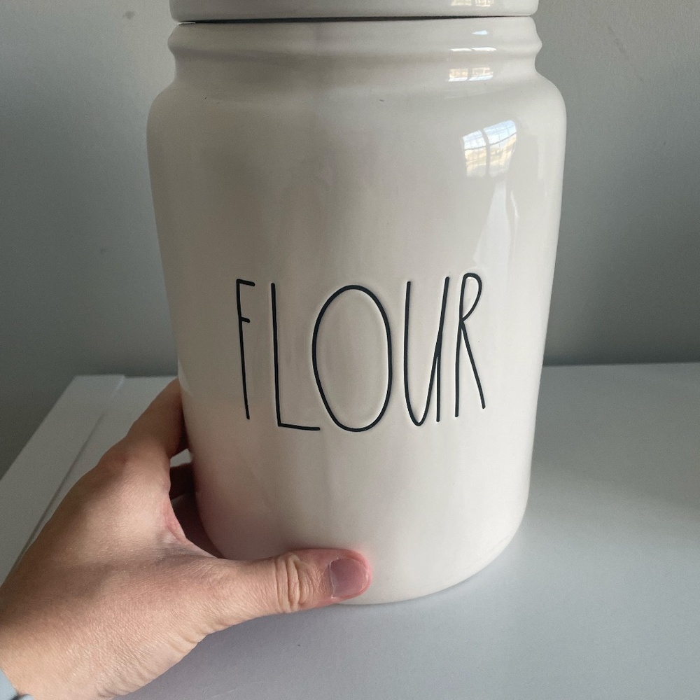 Rae Dunn Flour Container